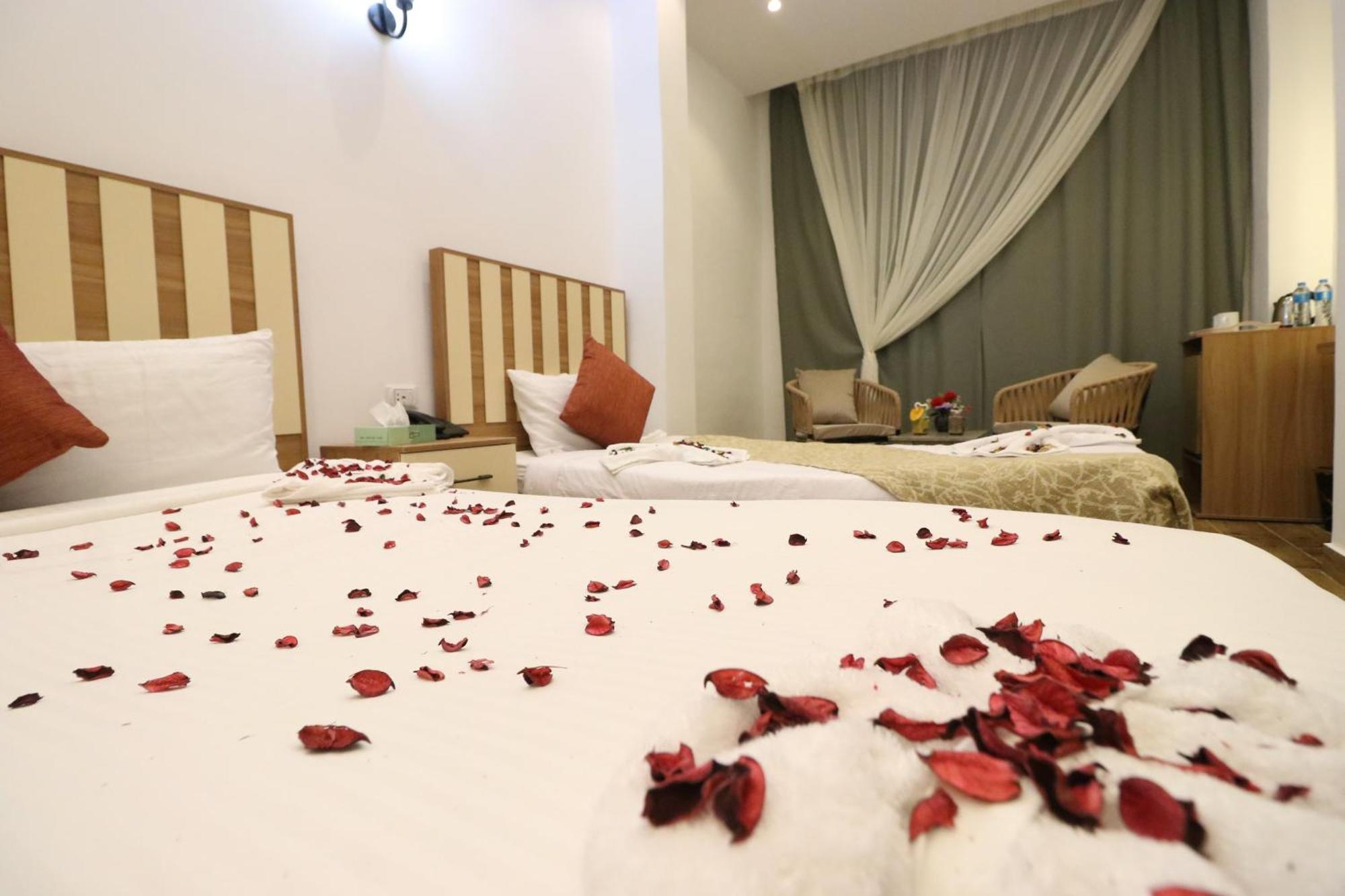 West Pyramids Hotel Kafret el-Gabal المظهر الخارجي الصورة