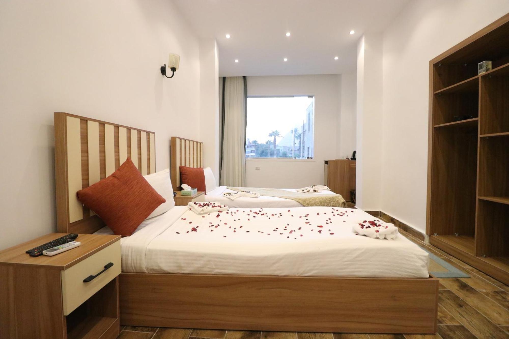 West Pyramids Hotel Kafret el-Gabal المظهر الخارجي الصورة